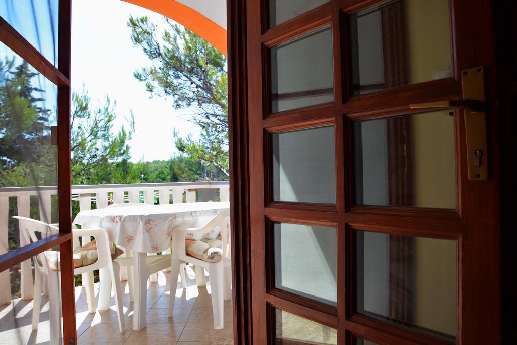 Apartments Joza Vir Exterior photo