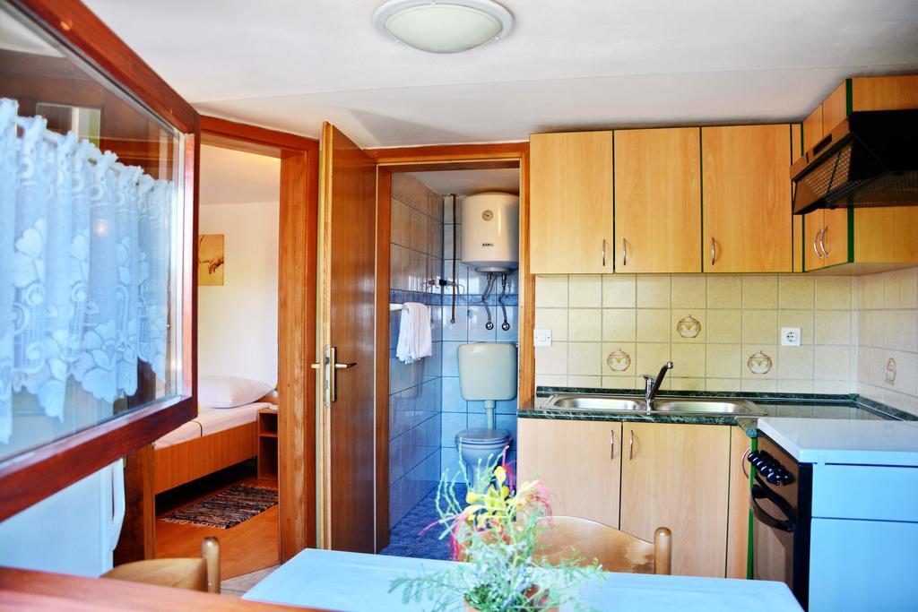 Apartments Joza Vir Exterior photo