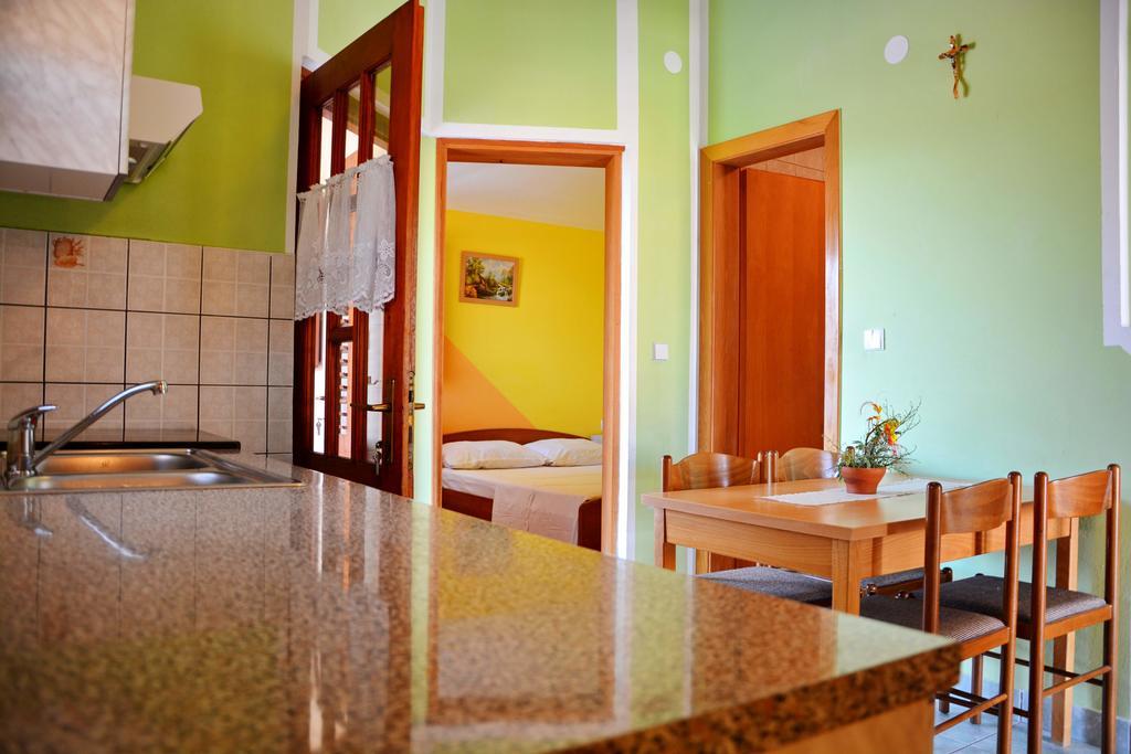 Apartments Joza Vir Exterior photo