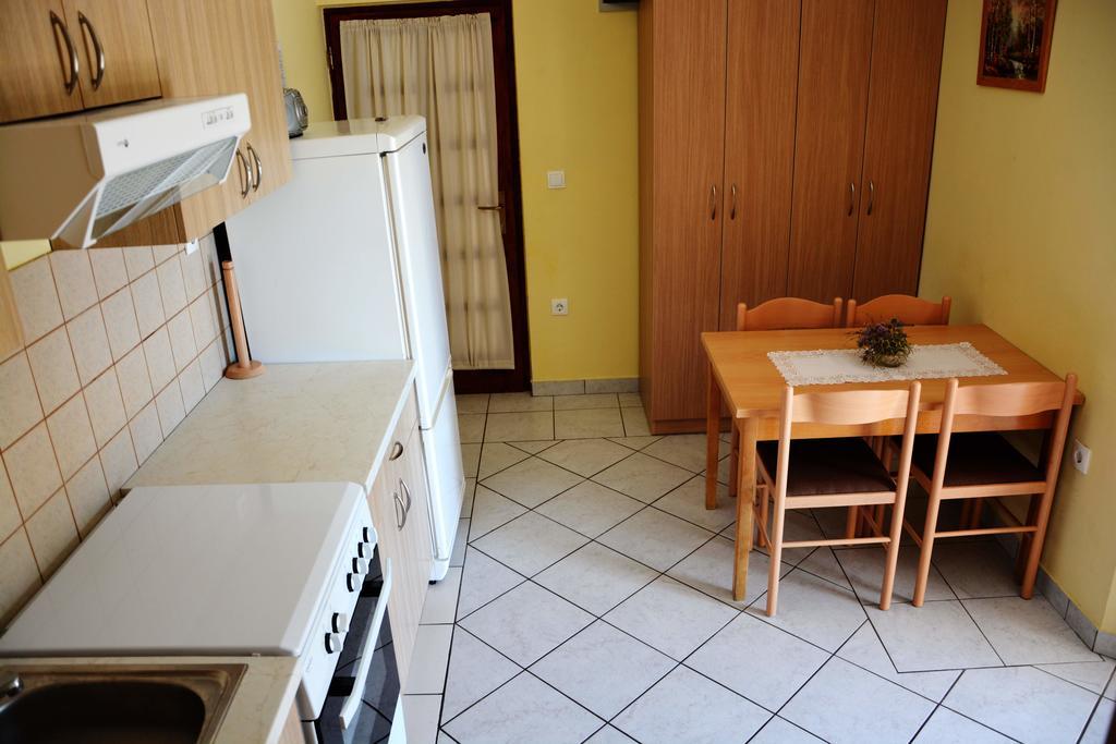 Apartments Joza Vir Exterior photo