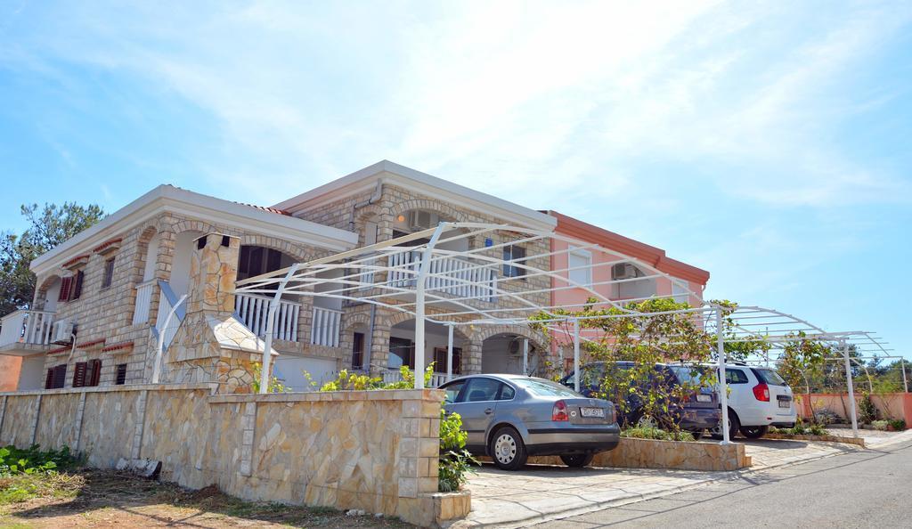 Apartments Joza Vir Exterior photo