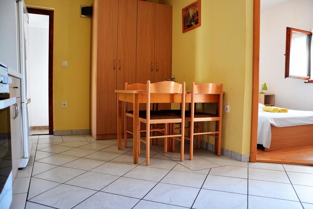 Apartments Joza Vir Exterior photo