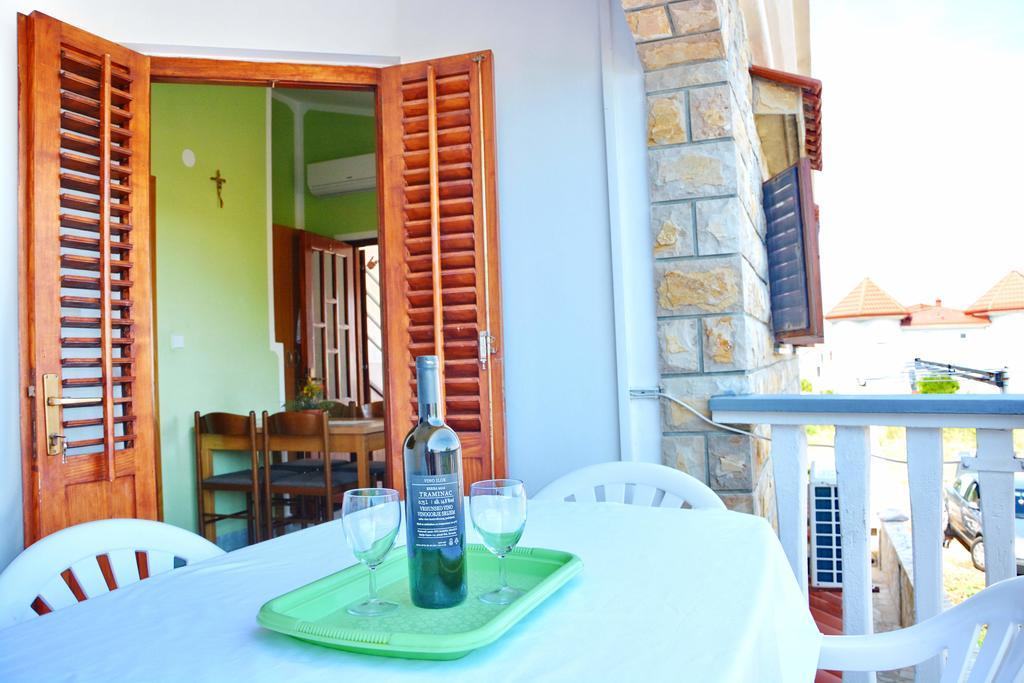 Apartments Joza Vir Exterior photo