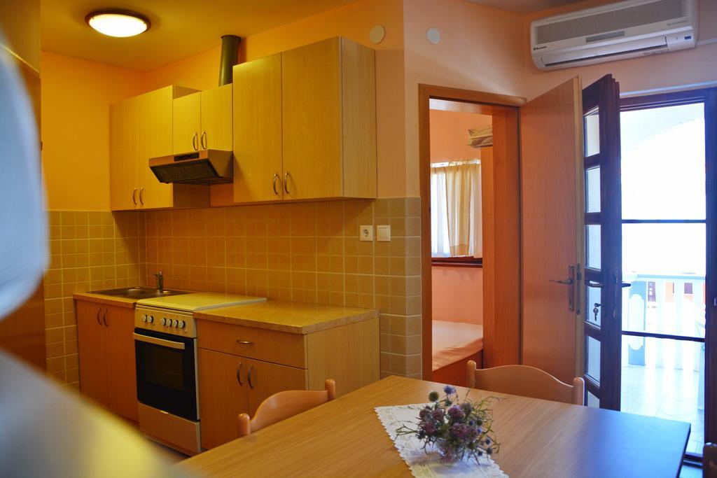 Apartments Joza Vir Exterior photo